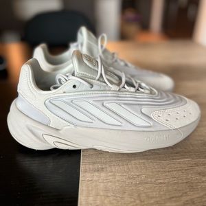 Adidas Ozelia Sneakers